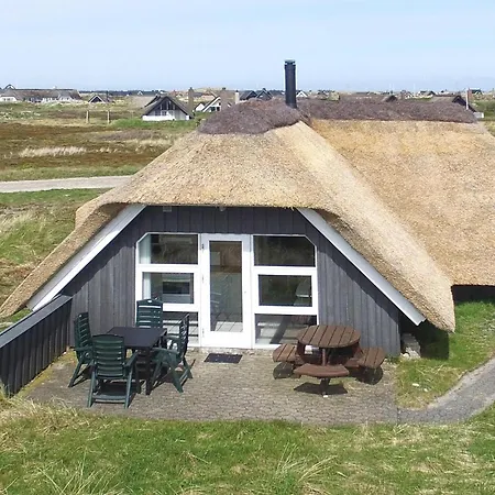 Gorgeous Home In Ringkobing With Sauna